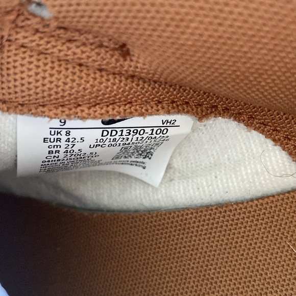 Nike Men’s Dunk Low # DD1390-100 Premium Leather Sneakers Size 9 - Picture 8 of 8